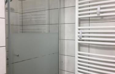 Skis aux pieds IN-OUT, Linge inclus, Parking et WIFI gratuits, proche du centre et tout confort, Mont Vallon Lodge Méribel Mottaret - Foto 20