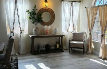 Fragrant Finnish Sauna & Cozy Pool with French 3br - Foto 9