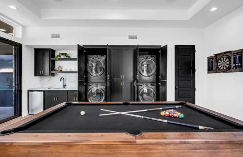 Lakefront Stay for 16 with Pool Dock & Game Room - Foto 29