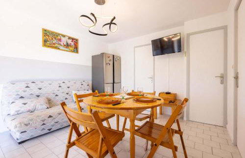 Pavillon indépendant pour 6 personnes dans une résidence sécurisée avec piscine - Foto 2
