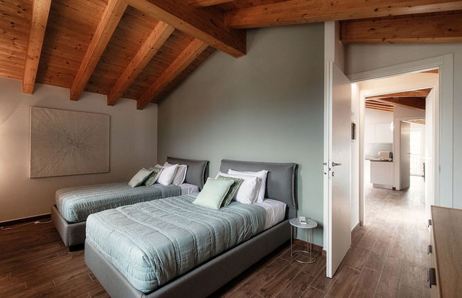 Serendipity - Photo 1