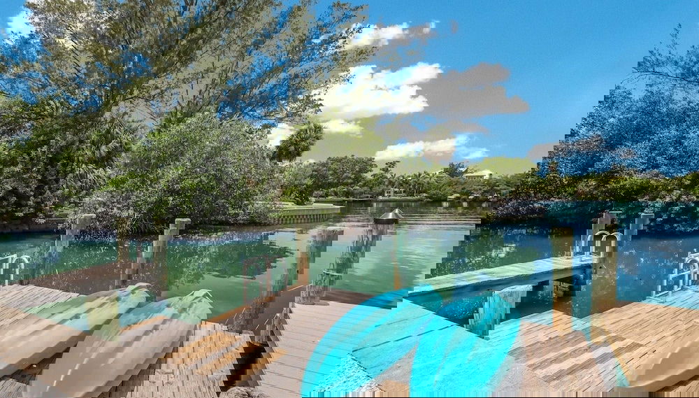 Coconut Bayou 2 Bedroom Home by RedAwning - Foto 1, Imagen principal