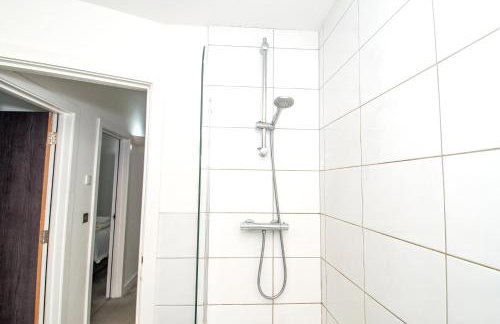 2BR Flat WiFi, Parking Contractors & Families - Foto 34