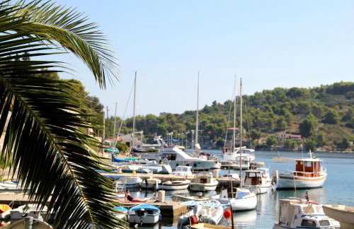 Private luxury Villa BIANCO on Solta for up to 10 persons, heated pool, free parking, very close to the beach! FREE Kajak & Mountainbikes, GREAT living area & privacy! - Foto 27