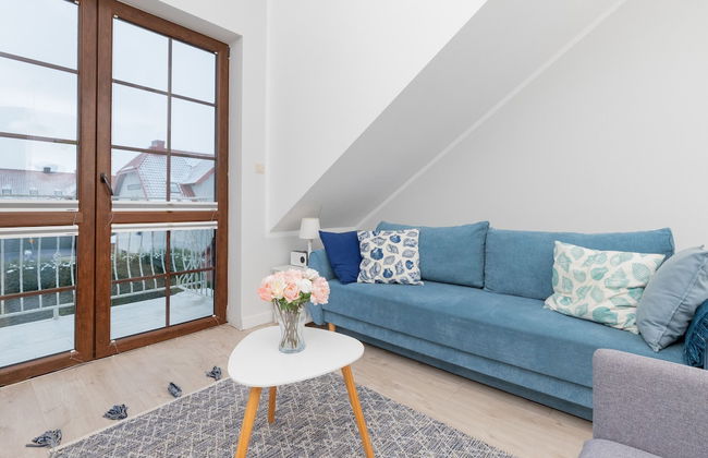 Bright Apartment in Debki by Renters - Photo 1