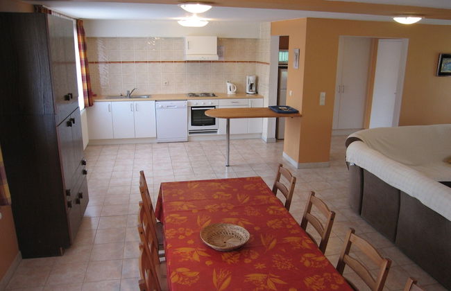 Renovated Farmhouse Quiet Location With Garden, Terrace, Ideal for Walks & Cycling - Foto 16