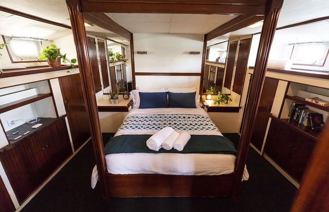 Luxury Boat in Port Forum - Photo 2