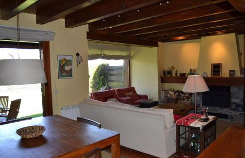 Casa adosada con gran jardín en Fontanals - Foto 8