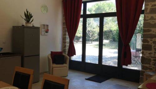 Ruby - Gîte 2 chambres dans vieux prieuré près de Carcassonne - Foto 5, Garden view