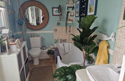 Unique seafront 2 bedroom 2 bathroom apartment - Foto 14