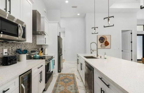 Peaceful retreat FREE heated salt water pool! - Foto 30