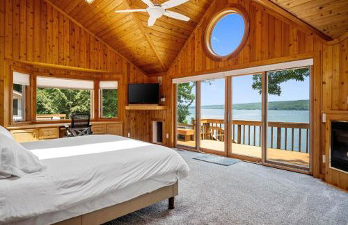 Lake house w/ indr pool and jacuzzi - Foto 31