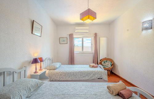 Villa Amendoeira-POOL HEATED - By Algarkasa - Foto 29