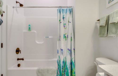 Walk to Marina Lake Greenwood Retreat with Hot Tub - Foto 12