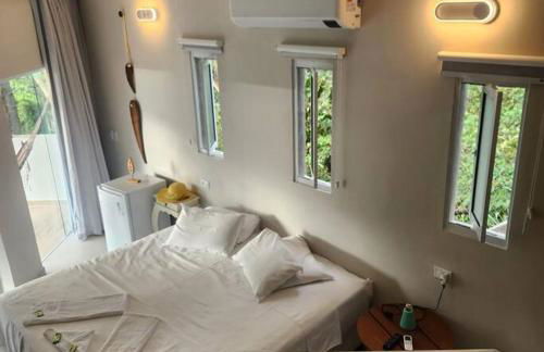 Refúgio dos sonhos - piscina de borda infinita e hidromassagem com vista - Foto 49