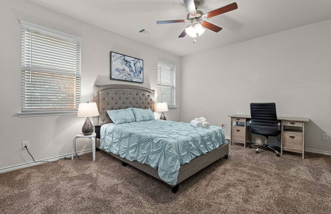 Single-level Home Game Area Ideal for Long Stays - Foto 6