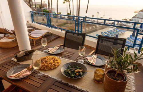 Private apartment with stunning ocean views and sunset. - Photo 79