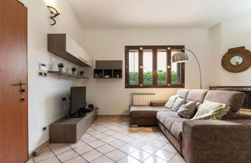 Deep Blue Sea - Photo 37