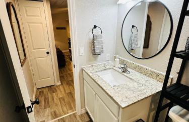 Golden Hour Getaway - Photo 19