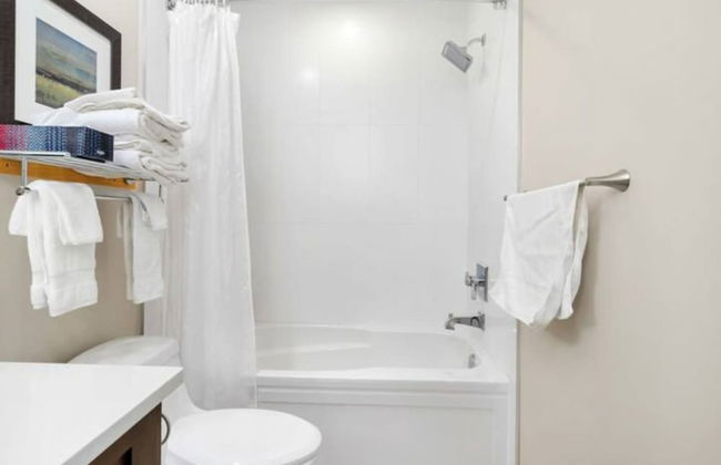 Modern 4BR Penthouse With Lake Views - Foto 24