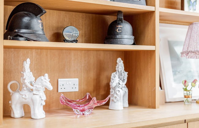 Exquisite Designers Abode - Photo 34