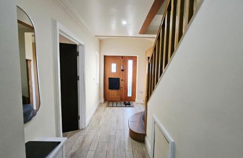 Spacious Modern 5 bedroom home near Heathrow Windsor - Foto 33