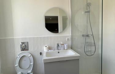 Le Rêveur - Parking Gratuit, Wifi, RER C Choisy-le-Roi - Foto 15