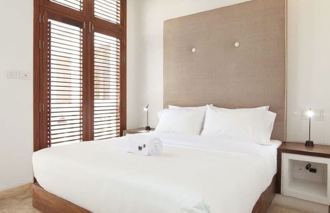 w Sophisticated 3BR House w AC in Cartagena - Photo 12