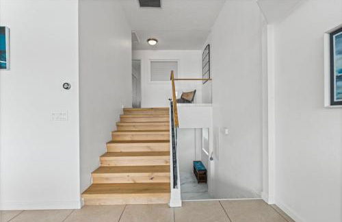 Private Bayfront Beach House with Dock, Steps to Beach and Restaurants - Foto 22