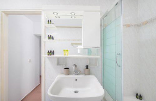 Aris Studios - Photo 32