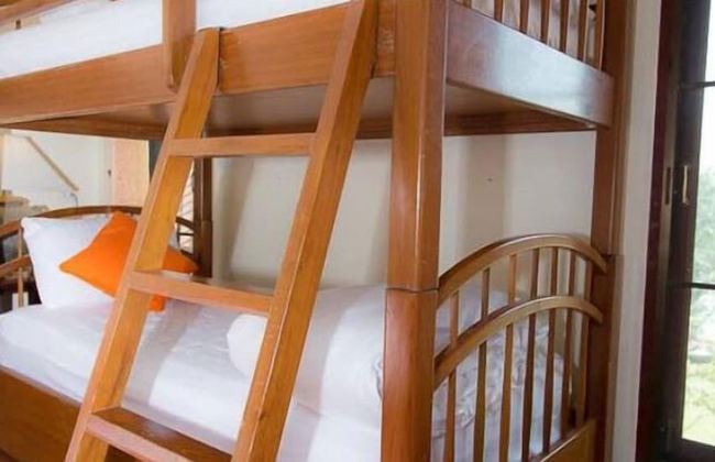 Tharnrarin Villa Suphan Buri - Photo 19