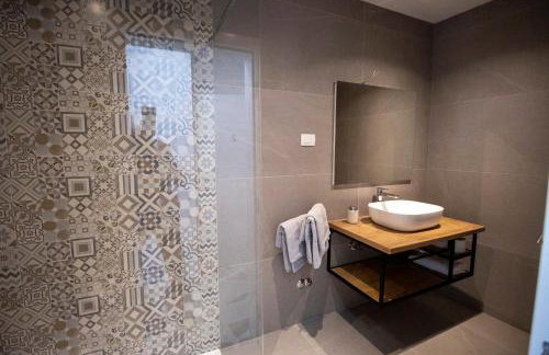 Emmi Apartments - Photo 17