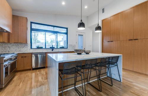 Mod Squad - Photo 35