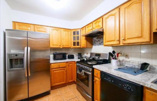 Private Bedroom with Shared Amenities mins to NYC - Foto 3