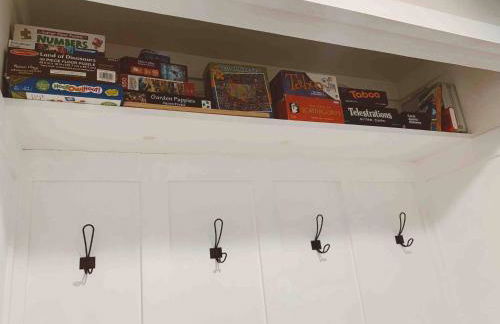 4Bd, putt putt, turf, grill, fire pit & more! - Photo 34