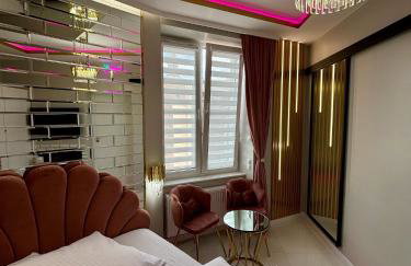 Apartament "Gold Luxury Dubai" Centrum z dużą wanną dla Dwojga - Foto 4