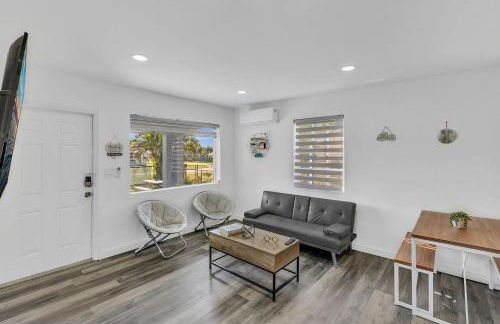 Amazing Big 2 Bedroom Apartment Beach & Casino - Photo 2