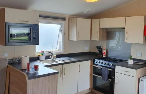 Billing Aquadrome - Alberta Caravan 2 Bedroom Sleep 6 - Photo 31