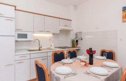 Apartments Nikolina ST - Comfort Two Bedroom Apartment A1 - Photo 10