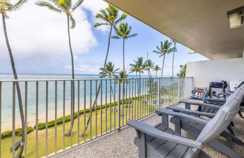 Amazing Beachfront Condo with AC - Photo 22