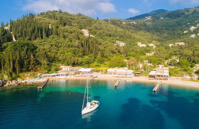 Villa Thalassa Large Private Pool Walk to Beach Sea Views A C Wifi Car Not Required - 920 - Photo 35