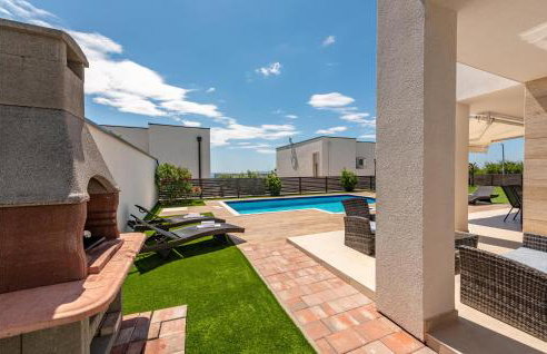 Luxurious Home In Novalja - Foto 12