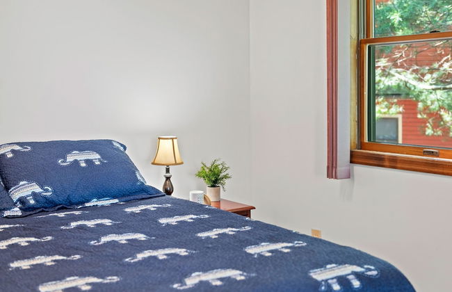 Marina Village by Avantstay Walk to Lake Marina Balcony Patio - Photo 22