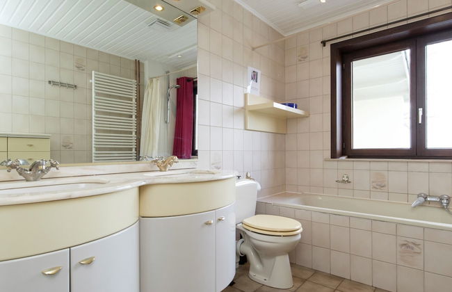 Rendeux Forest View Retreat - Photo 16