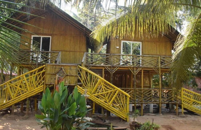 Nirvana Nature Bamboo Cottages - Foto 6