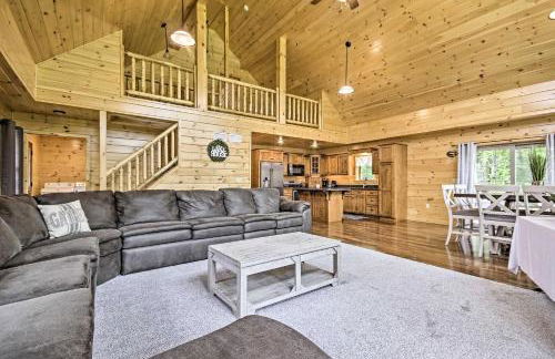 Lake View and Hot Tub Wrightsville Cabin! - Foto 1