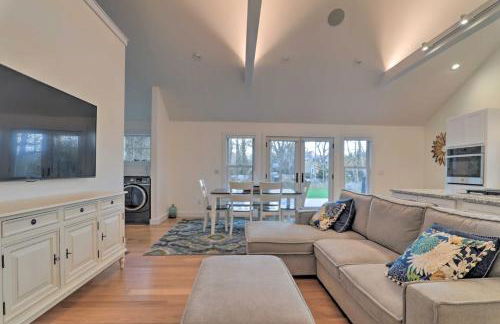 Walk to Beach! Cape Cod Cottage with Fire Pit - Photo 4