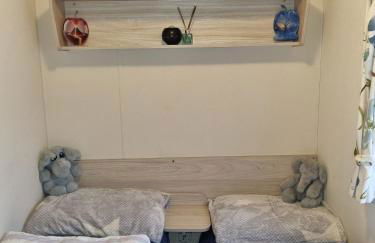 Caravan Holiday Home - Photo 4