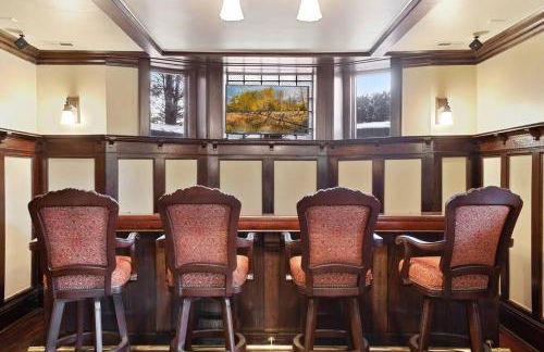 Luxury 6600 sq.ft Stunning Home/Sleeps 10+ - Foto 35