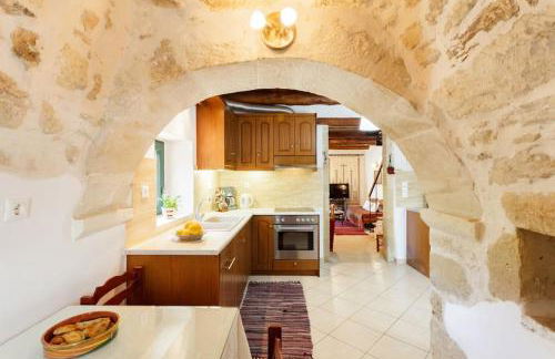 Tzitzifes Stone Mansion - Foto 12